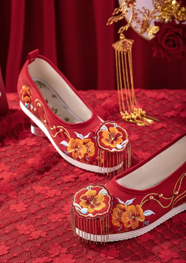 Red Fortune | Hanfu Wedding Shoes (花开锦绣）