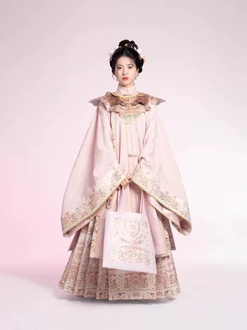 6-Piece Pink Hanfu Graduation Gown Outfit
