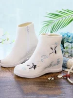 Ancient Chinese Style Embroidered Hanfu Boots for Women