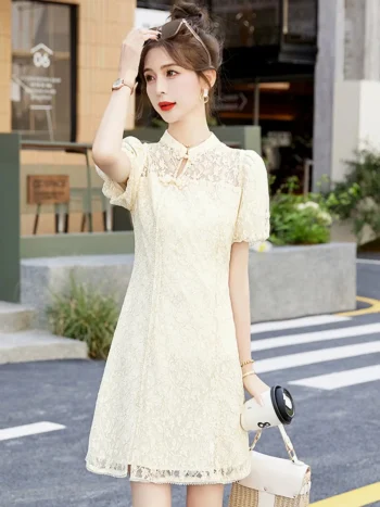 Chinese Modern Fashionable Lace Cheongsam Dress