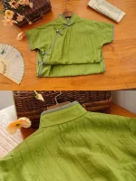 Female Plus Size Fashion Slit Cheongsam (Qipao)