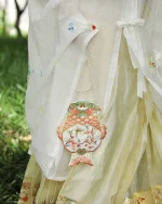 Koi Hanfu-inspired Phone Wallet - Image 7