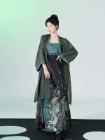 Ming Dynasty Mamian Qun Hanfu Set