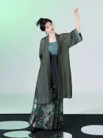 Ming Dynasty Mamian Qun Hanfu Set