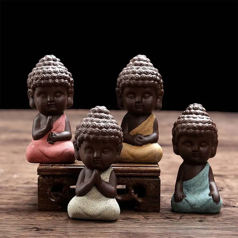 Small Buddha statue home decor set
